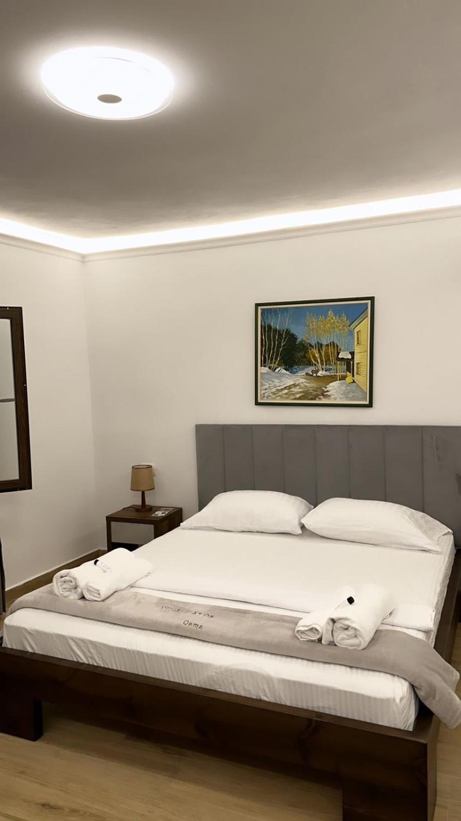 Vila Fatos Qama Berat Extérieur photo